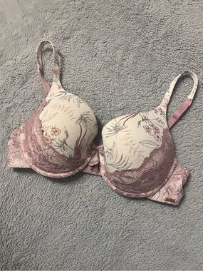 My Memory by LA VIE EN ROSE Lightly Lined Lace Floral Bra Size 34D